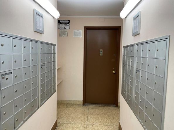 87-70 173rd Street 5E, Jamaica NY 11432