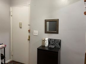 87-70 173rd Street 5E, Jamaica NY 11432