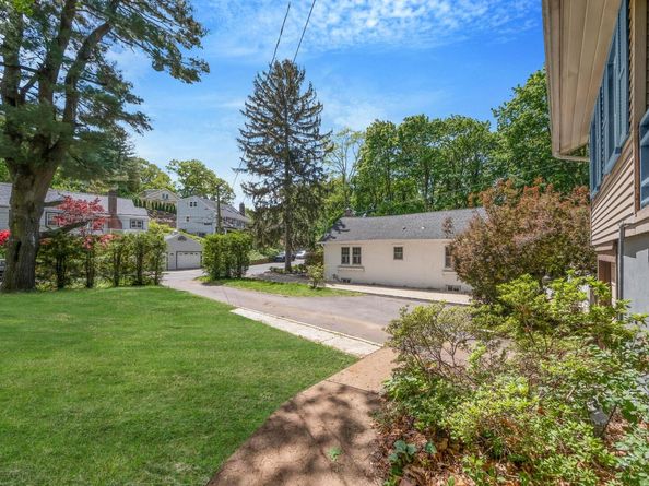 45 Abbott Drive, Halesite NY 11743