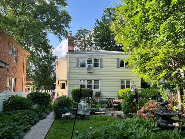 196-19 42nd Road, Flushing NY 11358