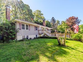 218 Cliff Road W, Wading River NY 11792