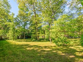 218 Cliff Road W, Wading River NY 11792