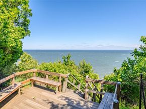 218 Cliff Road W, Wading River NY 11792