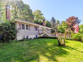 218 Cliff Road W, Wading River NY 11792