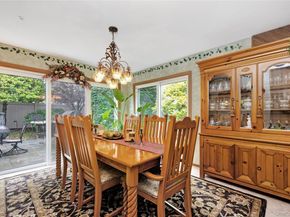 5 Oak Brook Lane, North Merrick NY 11566