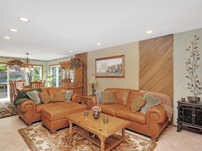 5 Oak Brook Lane, North Merrick NY 11566