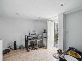 31 Van Cortlandt Park Avenue, Yonkers NY 10701