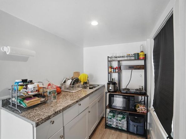 31 Van Cortlandt Park Avenue, Yonkers NY 10701