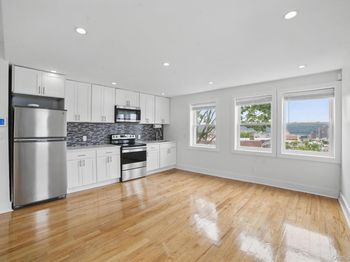 31 Van Cortlandt Park Avenue