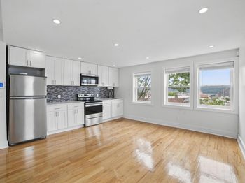 31 Van Cortlandt Park Avenue