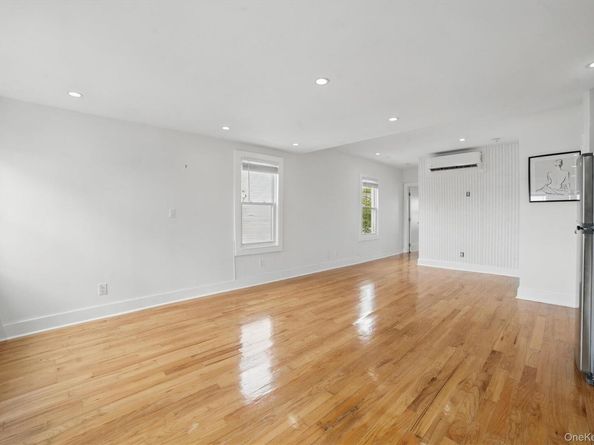 31 Van Cortlandt Park Avenue, Yonkers NY 10701