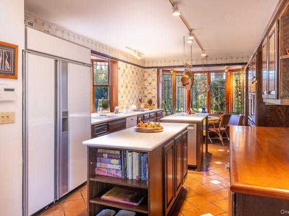 9 Oxford Road, White Plains NY 10605