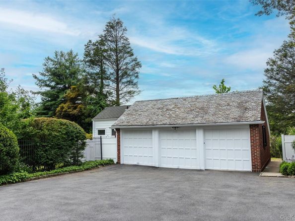 9 Oxford Road, White Plains NY 10605