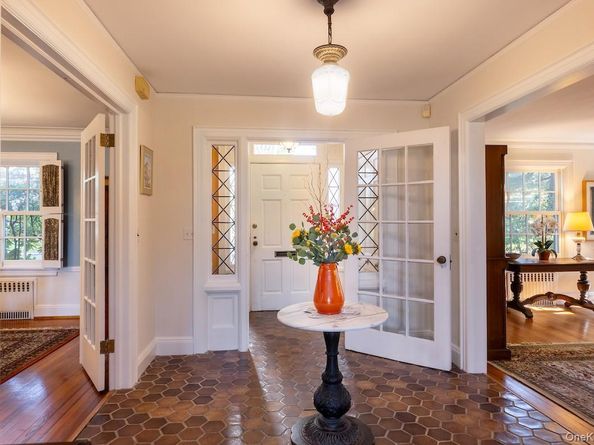 9 Oxford Road, White Plains NY 10605