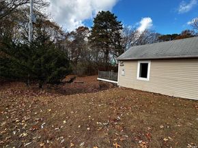 2468 River Road, Calverton NY 11933