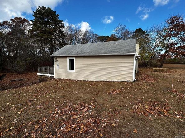 2468 River Road, Calverton NY 11933