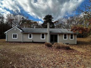 2468 River Road, Calverton NY 11933