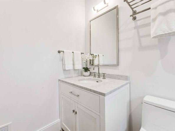 1179 Springs Fireplace Road, East Hampton NY 11937