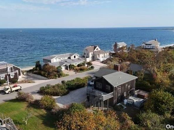 21 Captain Kidds Path, Montauk NY 11954