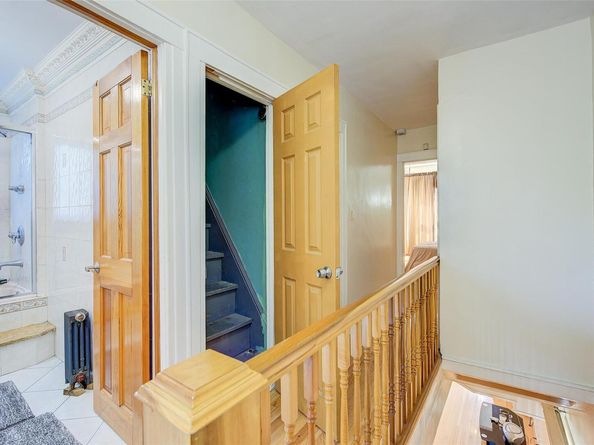88-27 196th Street, Hollis NY 11423