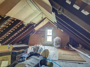 88-27 196th Street, Hollis NY 11423