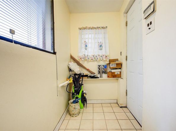 88-27 196th Street, Hollis NY 11423