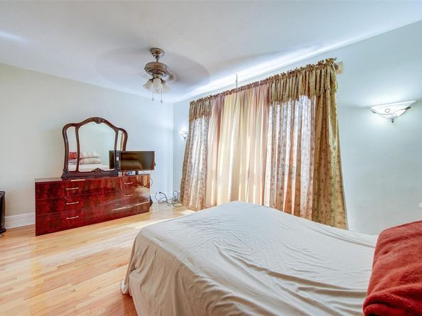 88-27 196th Street, Hollis NY 11423