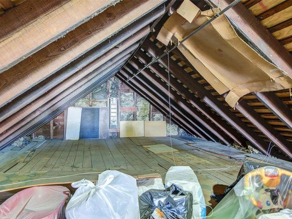 88-27 196th Street, Hollis NY 11423