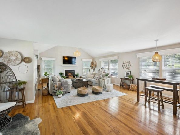 45 Fox Hunt Lane, Amagansett NY 11930