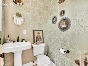 10 Carroll Street, Brooklyn NY 11231