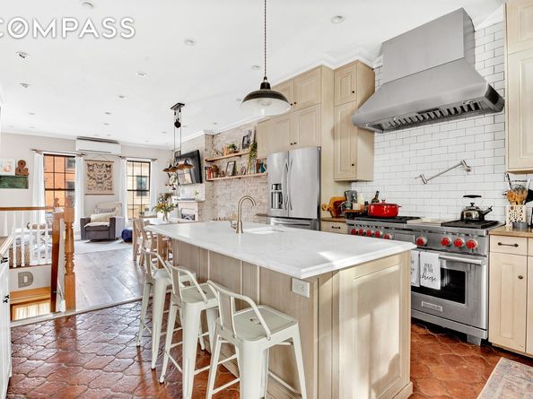 10 Carroll Street, Brooklyn NY 11231