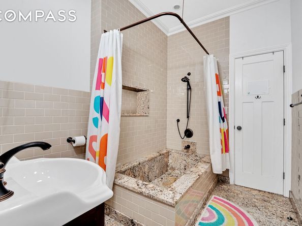 10 Carroll Street, Brooklyn NY 11231