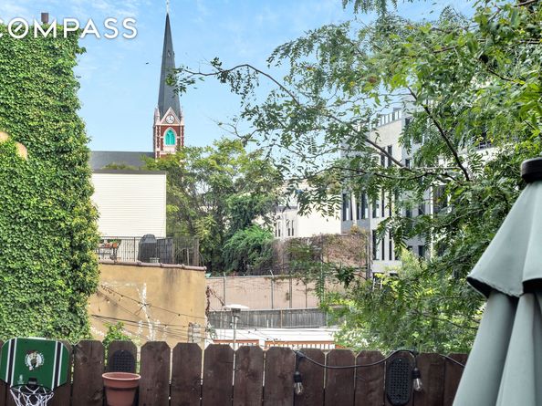 10 Carroll Street, Brooklyn NY 11231