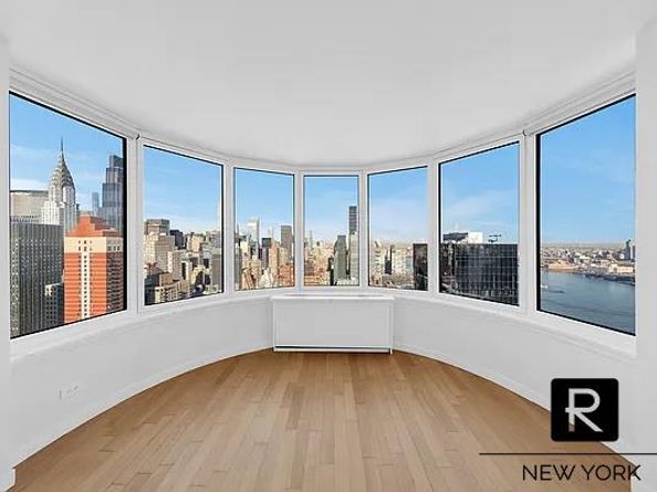 330 East 38th Street 54H, New York NY 10016