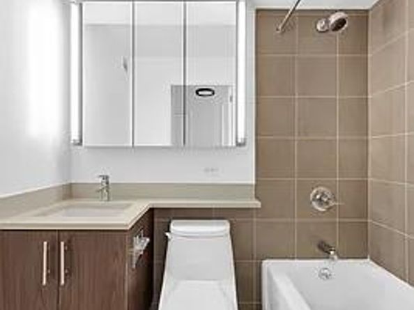 330 East 38th Street 54H, New York NY 10016
