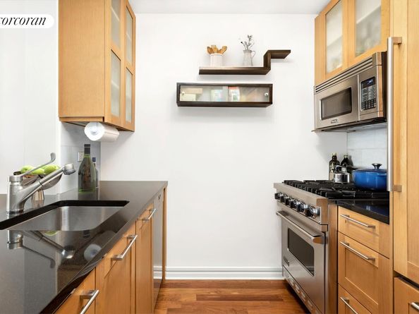 200 West End Avenue 12M, New York NY 10023