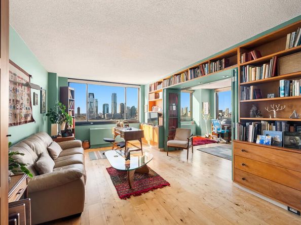 377 Rector Place 19B, New York NY 10280