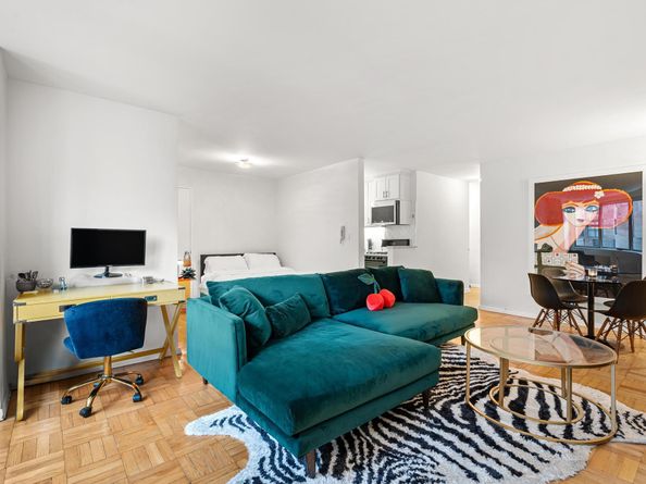 155 East 34th Street 12D, New York NY 10016