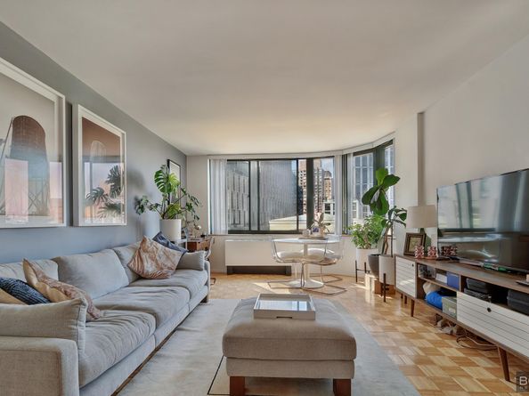 295 Greenwich Street 6DN, New York NY 10007