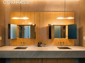 259 Bowery 2A, New York NY 10002