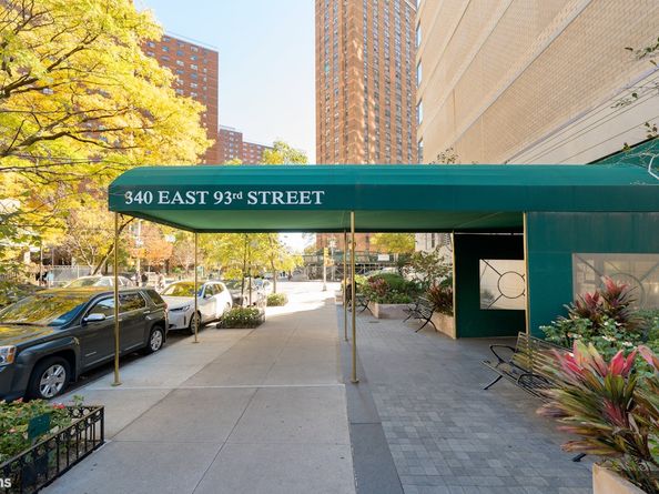 340 East 93rd Street 30A, New York NY 10128