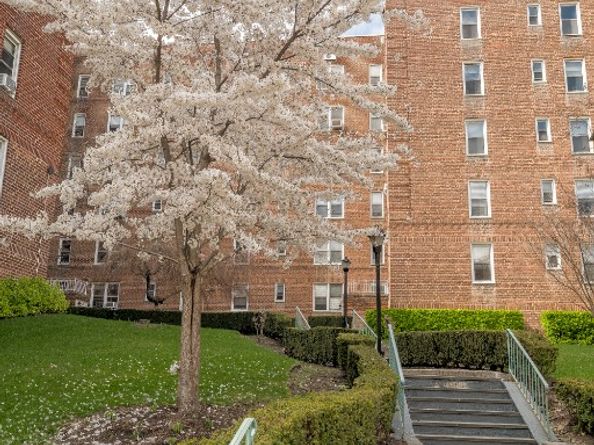 5645 Netherland Avenue 2F, Bronx NY 10471