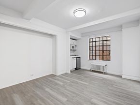 25 Tudor City Place 1810, New York NY 10017