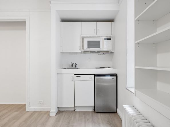 25 Tudor City Place 1810, New York NY 10017