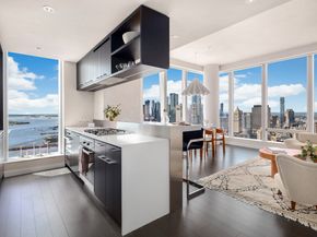 252 South Street 19A, New York NY 10002