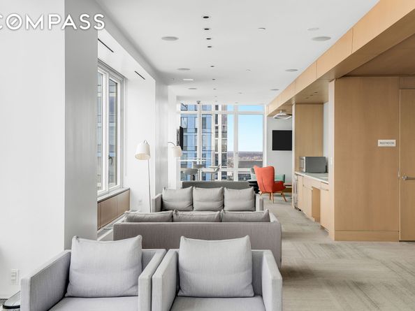 388 Bridge Street 37D, Brooklyn NY 11201