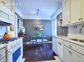 433 West 34th Street 6A, New York NY 10001