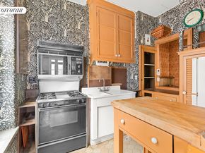 105 West 72nd Street 4C, New York NY 10023