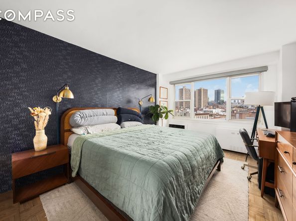 2 Charlton Street 10F, New York NY 10014