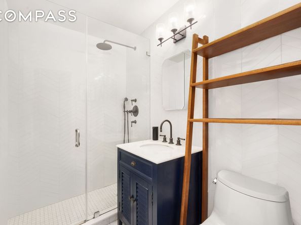 2 Charlton Street 10F, New York NY 10014